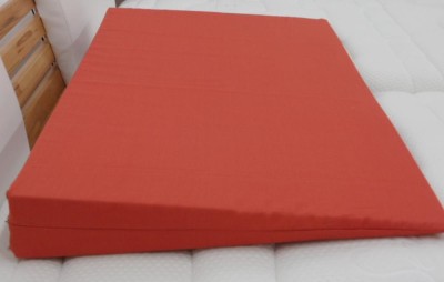 Matratzenkeil aus Schaumstoff Rg 36 mit Baumwollbezug 90 x 50 x 10/1cm terrakotta