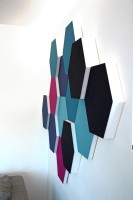 Akustikschaumstoff Basotect&reg; wei&szlig; Hexagon selbstklebend mit Akustik-Wollfilz